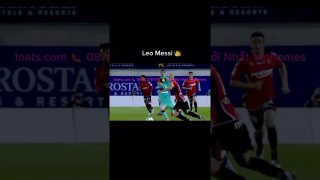 Xem chậm mới thấy Messi rê bóng “hủy diệt” thế nào