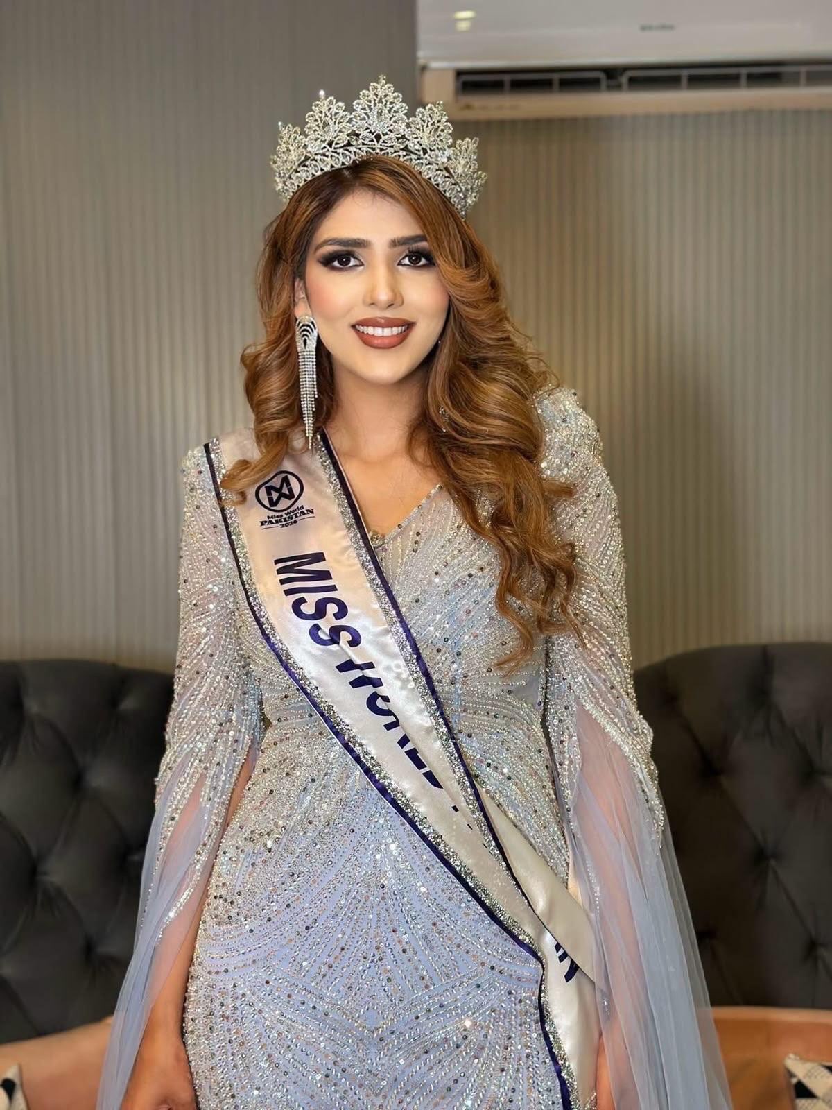 Hình ảnh 1: Anniqa Jamal IQBAL Trên Instagram