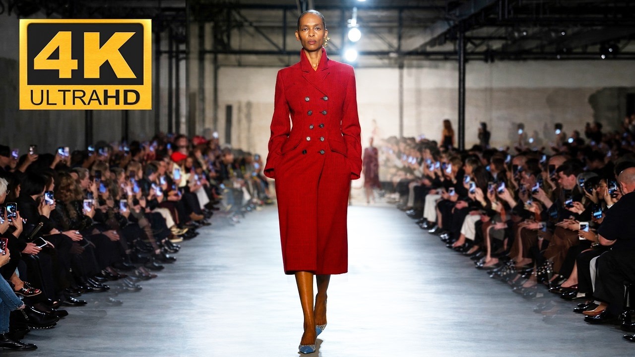 Dàn Gái Xinh Gây Sốt Trên Sàn Catwalk Nº21 FW 2026/27